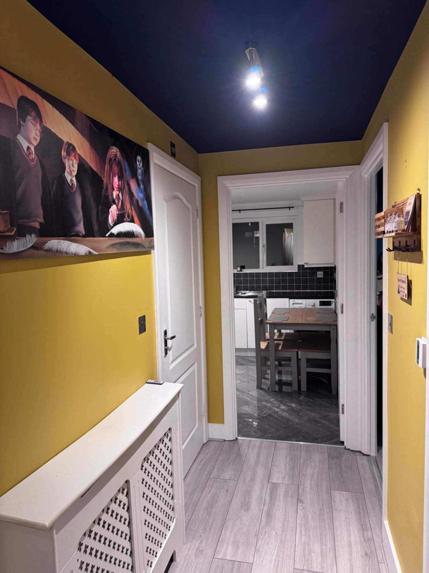 Hogwarts Apartment Abbots Langley Екстериор снимка